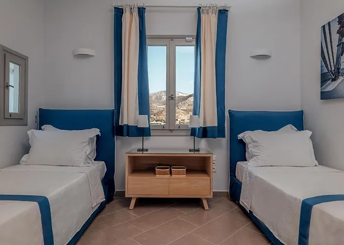 Aqua Villa Parasporos