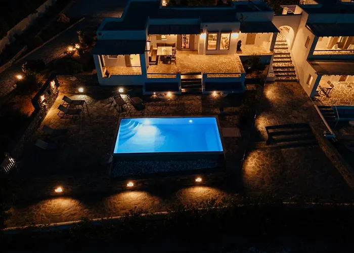 Villa Aqua Parasporos