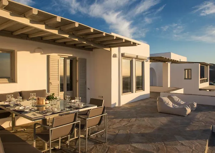 Aqua Villa Parasporos