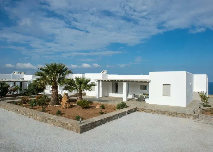 Villa Aqua Parasporos