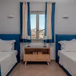 Aqua Villa Parasporos