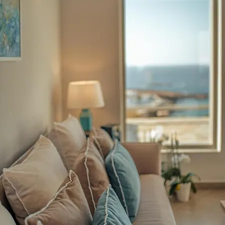 Aqua Villa Parasporos