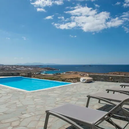 Villa Aqua