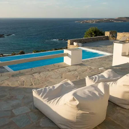 Villa Aqua Parasporos
