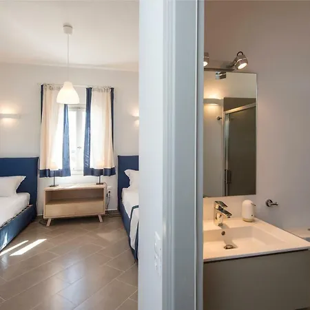 Villa Aqua Parasporos